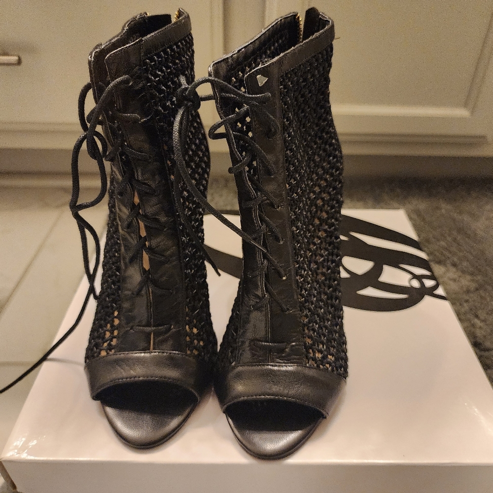Nine West Women's Daiquiri Dress Bootie Size 8